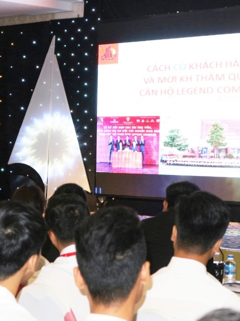 Nam Dương tổ chức training dự án Legend Complex