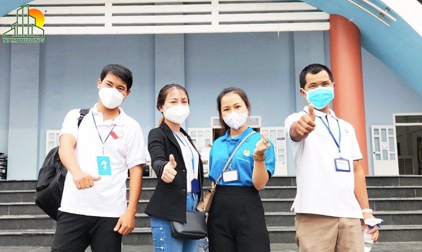 nam duong tham gia lay mau xet nghiem covid